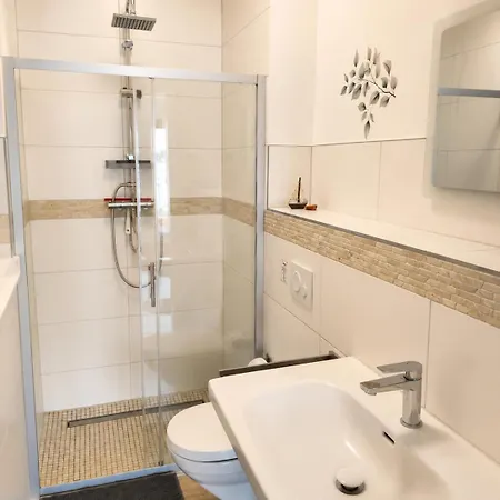 Hainer - Seeblick Mit Eigenem Steg Direkt Am Wasser Appartement *